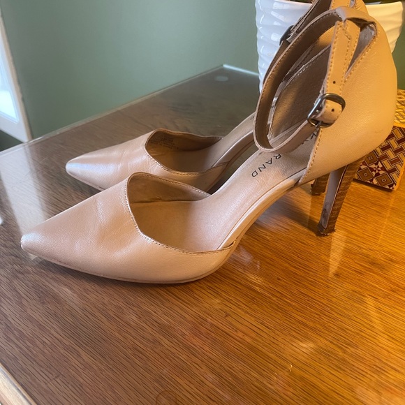 Lucky Brand Heels - Picture 5 of 7